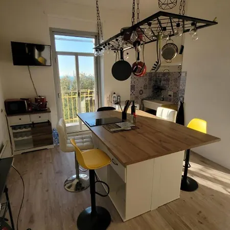 Moon House Triest